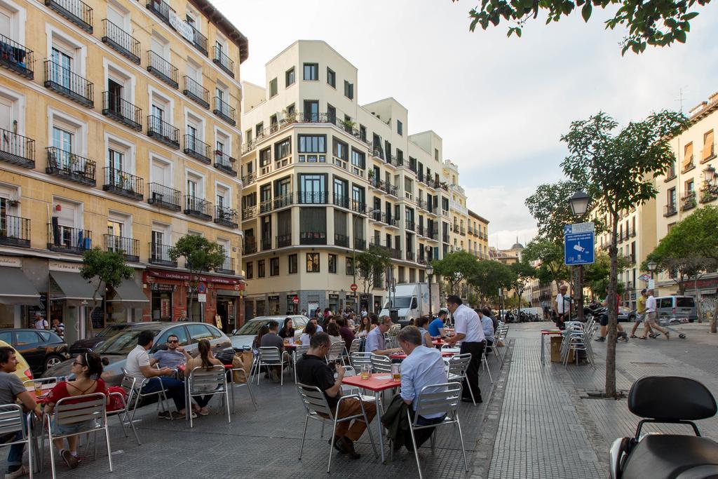 Bookinmadrid Com - Cascorro Sq 18 Pax Apartment Bagian luar foto
