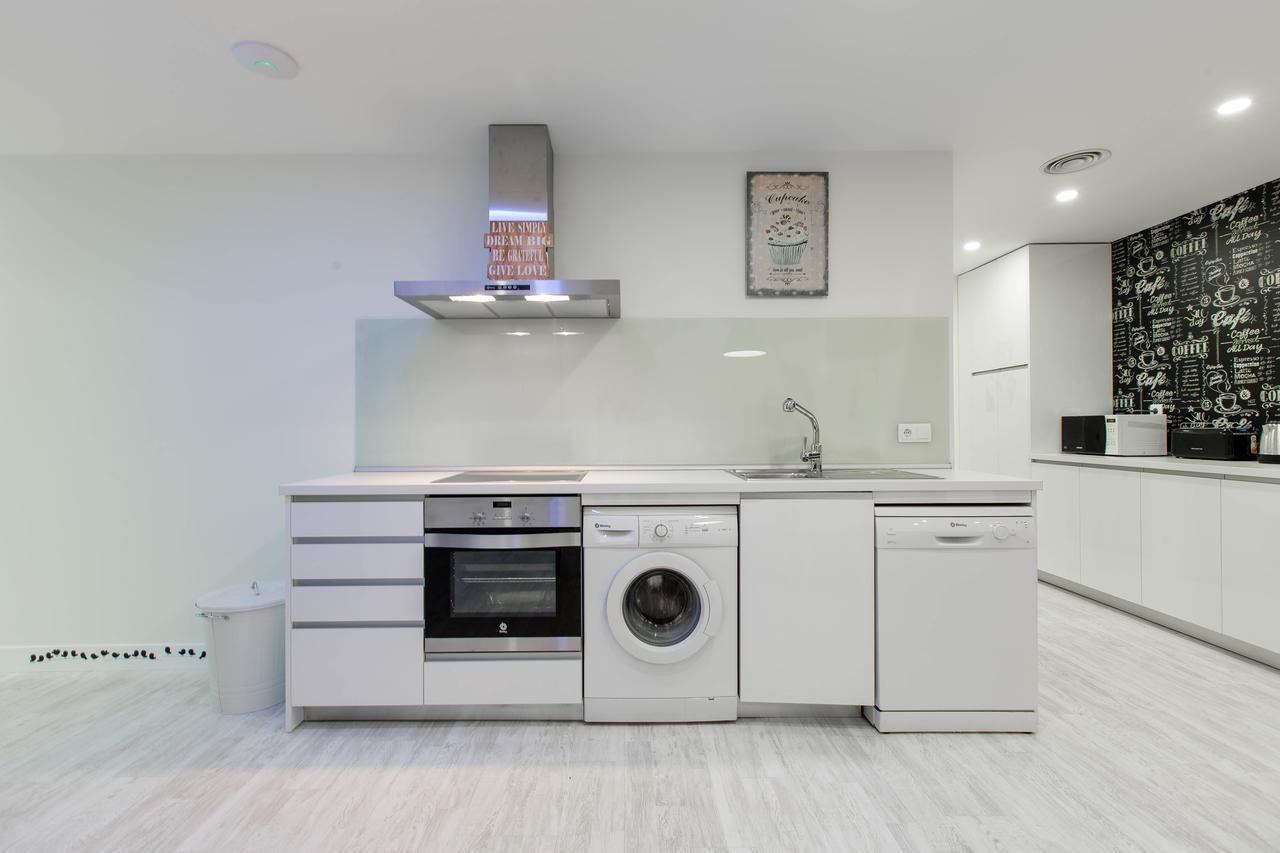 Bookinmadrid Com - Cascorro Sq 18 Pax Apartment Bagian luar foto