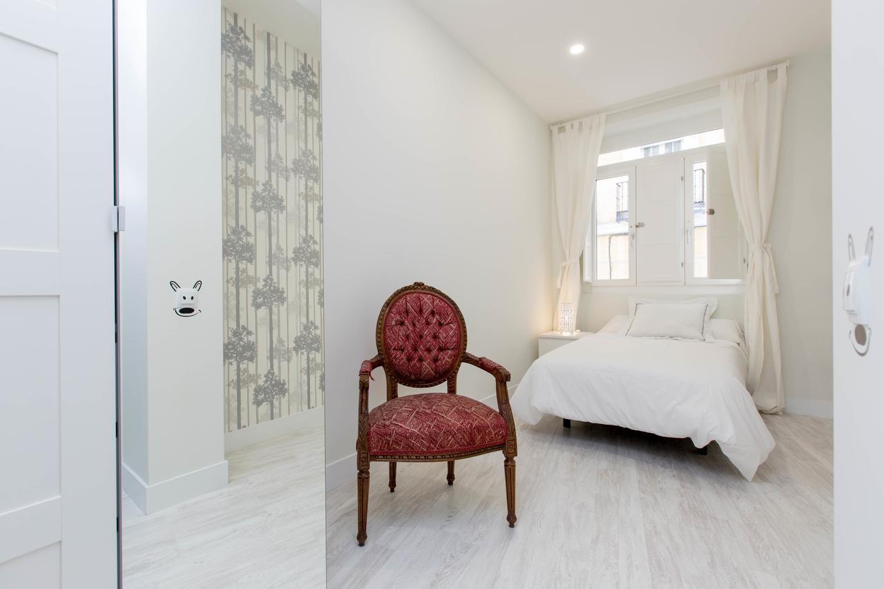 Bookinmadrid Com - Cascorro Sq 18 Pax Apartment Bagian luar foto