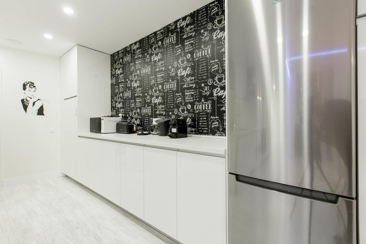 Bookinmadrid Com - Cascorro Sq 18 Pax Apartment Bagian luar foto