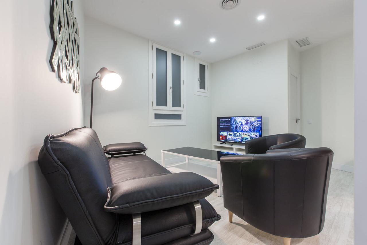 Bookinmadrid Com - Cascorro Sq 18 Pax Apartment Bagian luar foto
